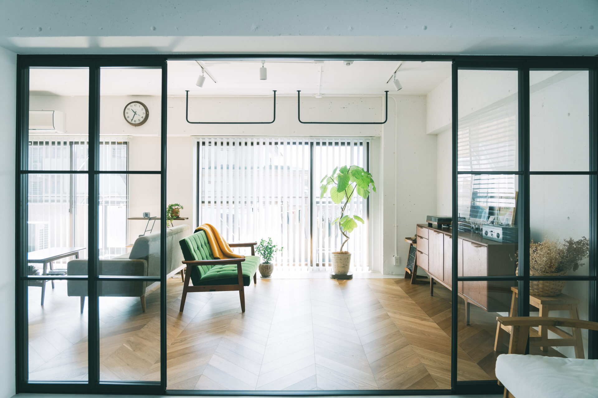 ウェブサイトを公開しました